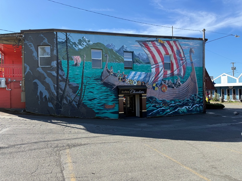 mural in Poulsbo by artist unknown.