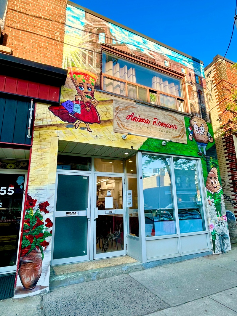 mural in Toronto by artist Tetyana Bibik.
