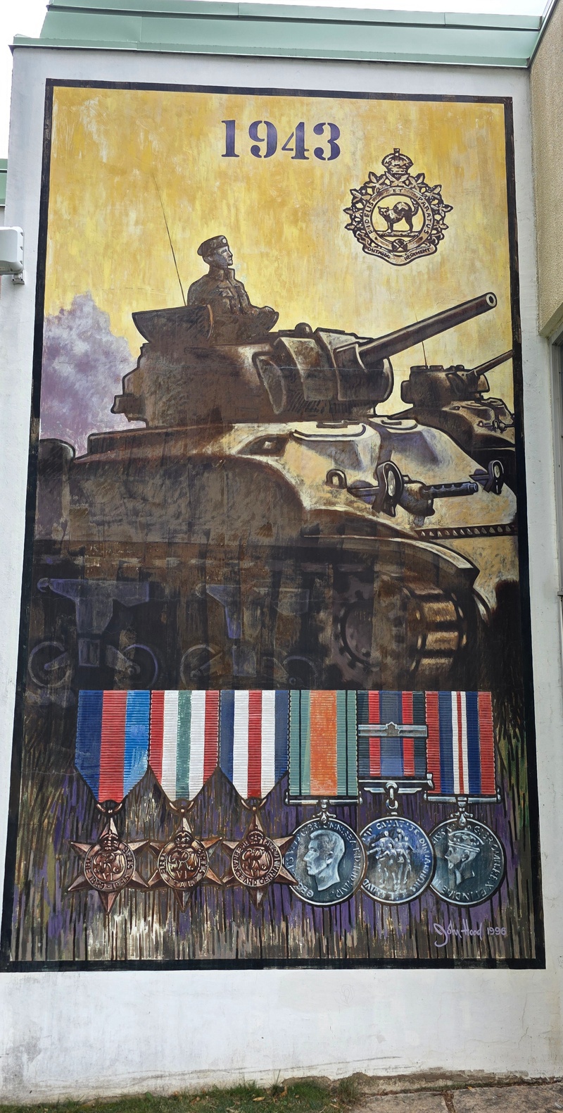 mural in Oshawa by artist unknown.