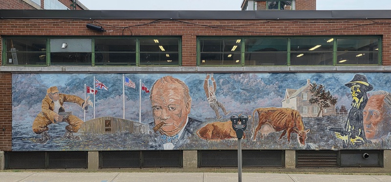 mural in Oshawa by artist unknown.