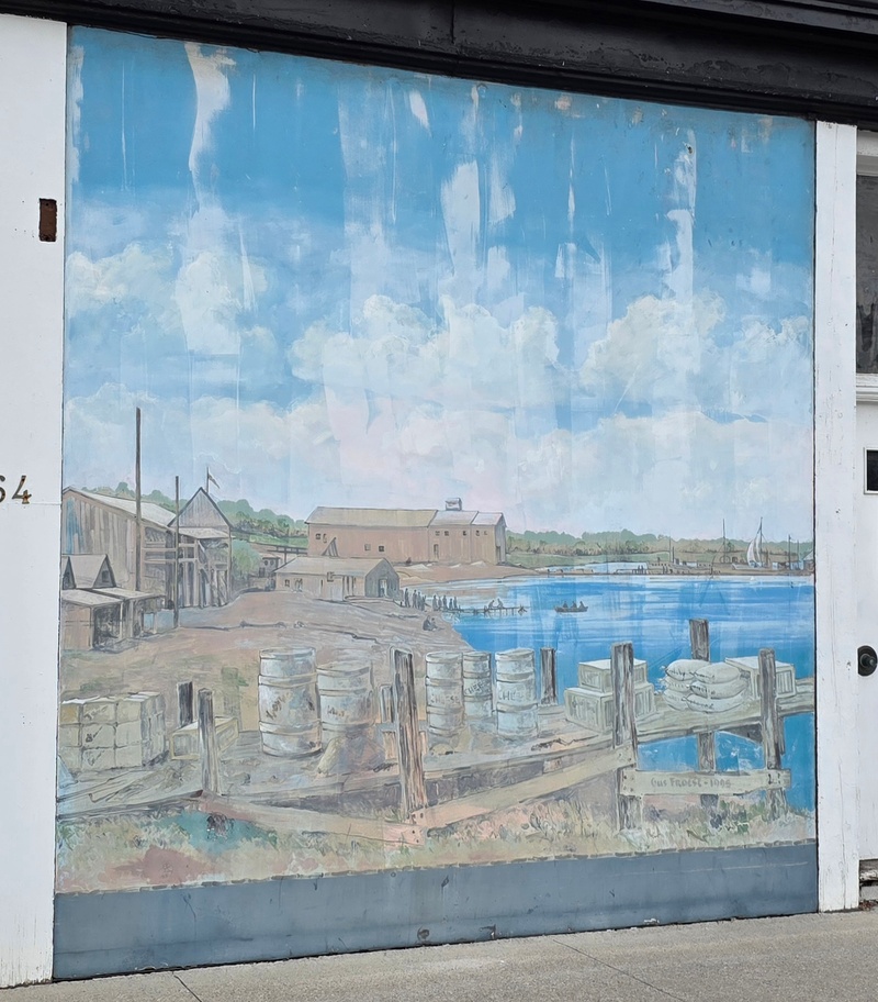 mural in Oshawa by artist unknown.