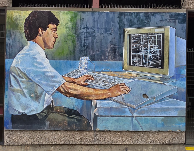 mural in Oshawa by artist unknown.