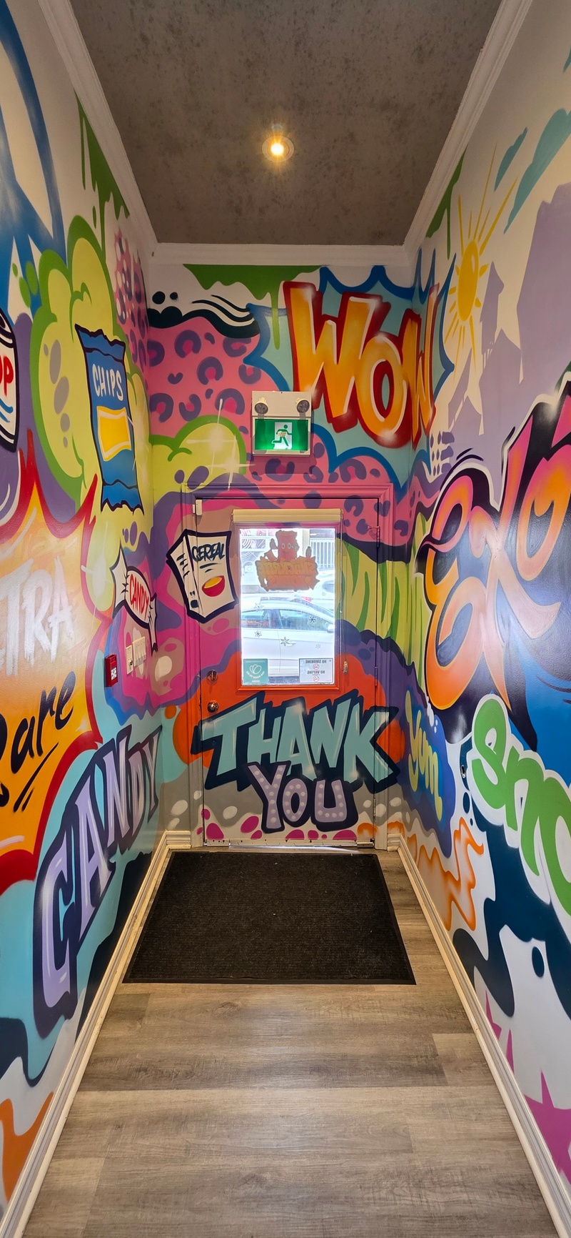 mural in Oshawa by artist unknown.
