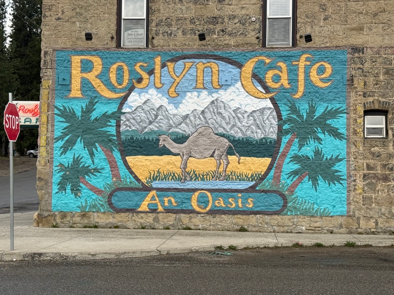 mural in Roslyn by artist unknown.