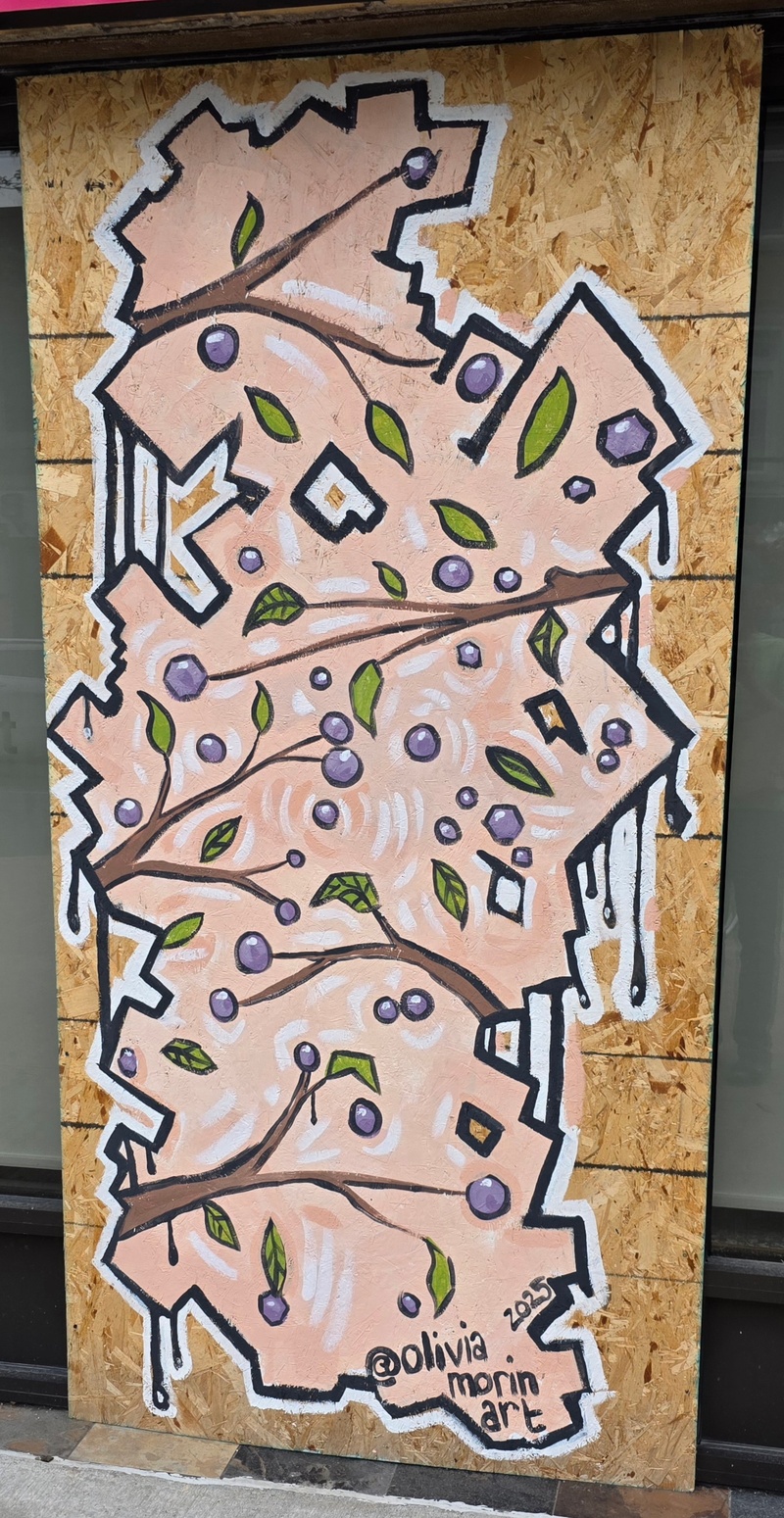mural in Oshawa by artist unknown.