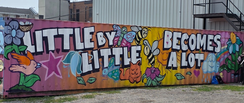 mural in Oshawa by artist unknown.