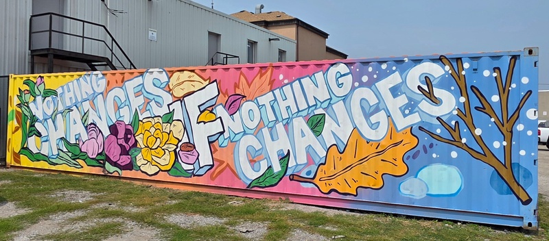 mural in Oshawa by artist unknown.