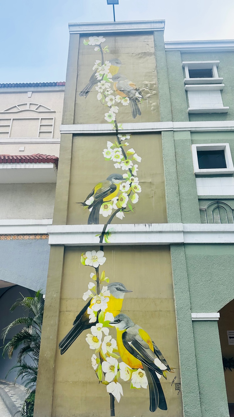 mural in Quezon City by artist unknown.
