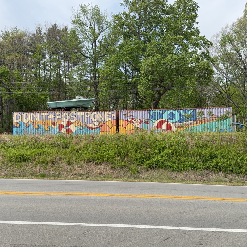 mural in Scottsville by artist unknown.