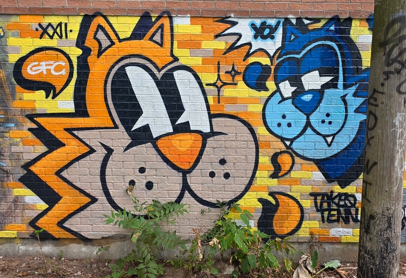 mural in Toronto by artist unknown.