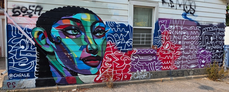 mural in Toronto by artist unknown.