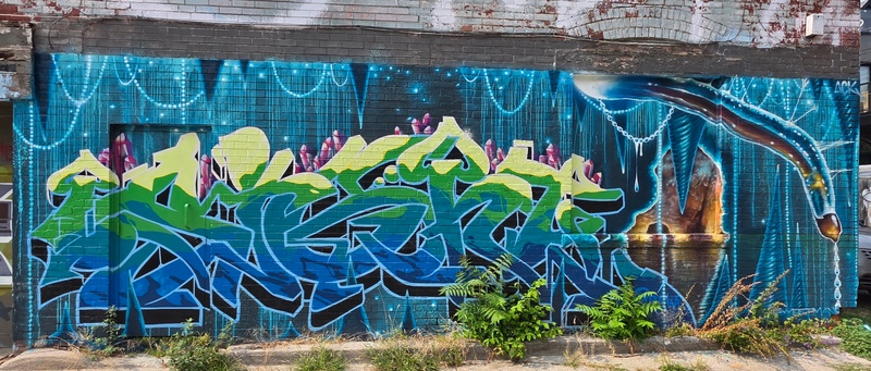 mural in Toronto by artist unknown.