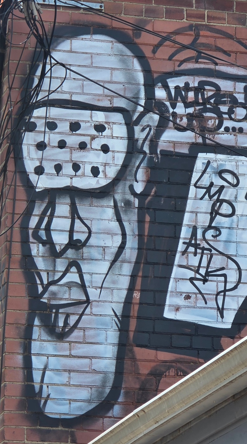 mural in Toronto by artist unknown.