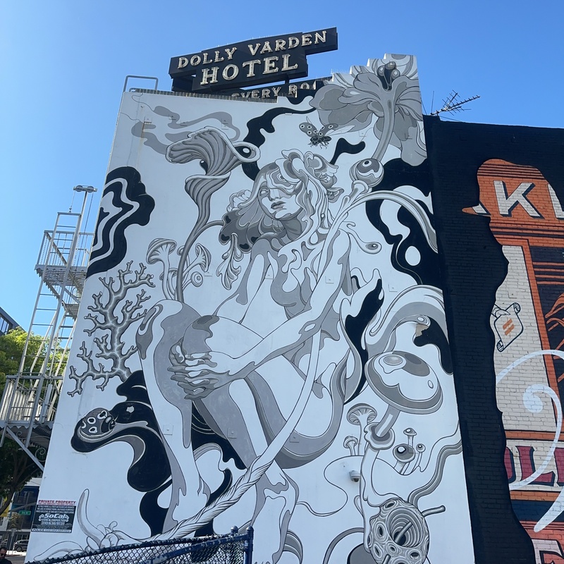mural in Long Beach by artist unknown.