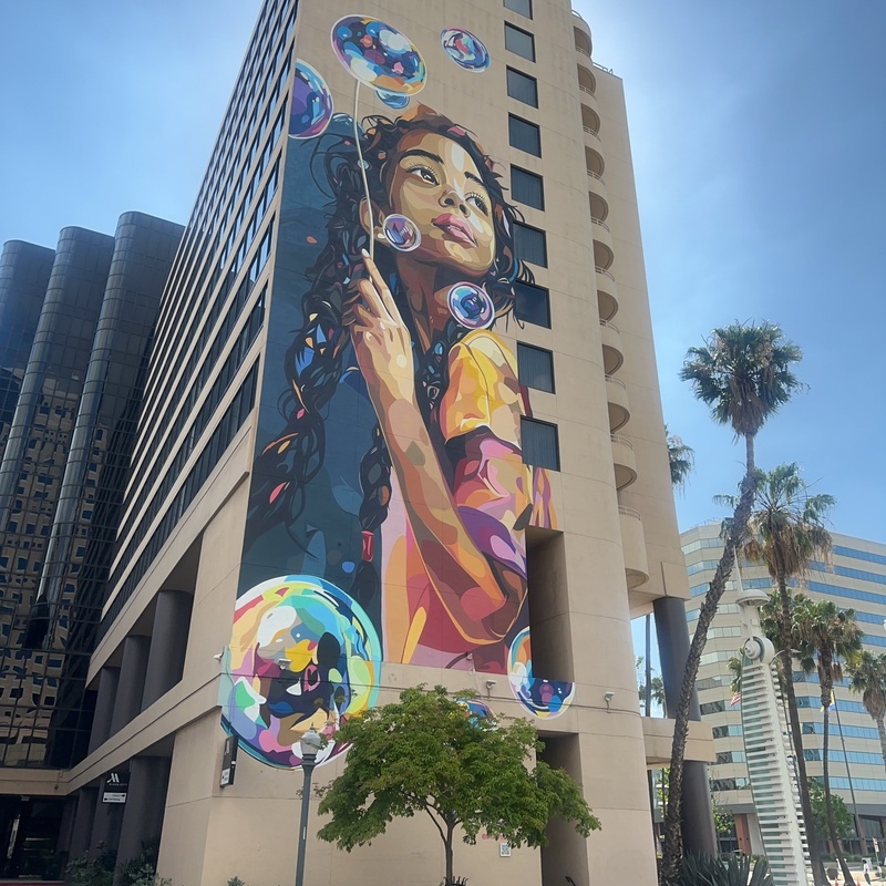 mural in Long Beach by artist unknown.