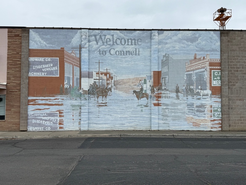 mural in Connell by artist unknown.