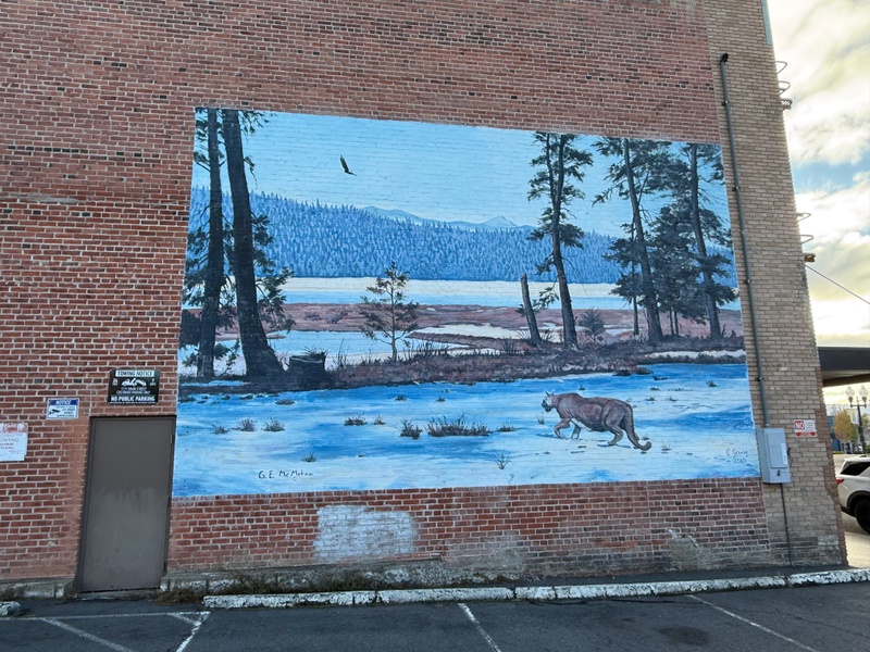mural in Klamath Falls by artist unknown.
