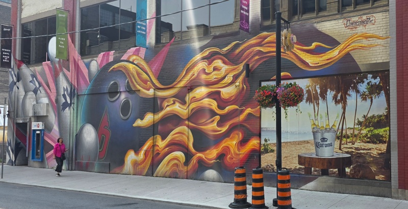 mural in Toronto by artist unknown.