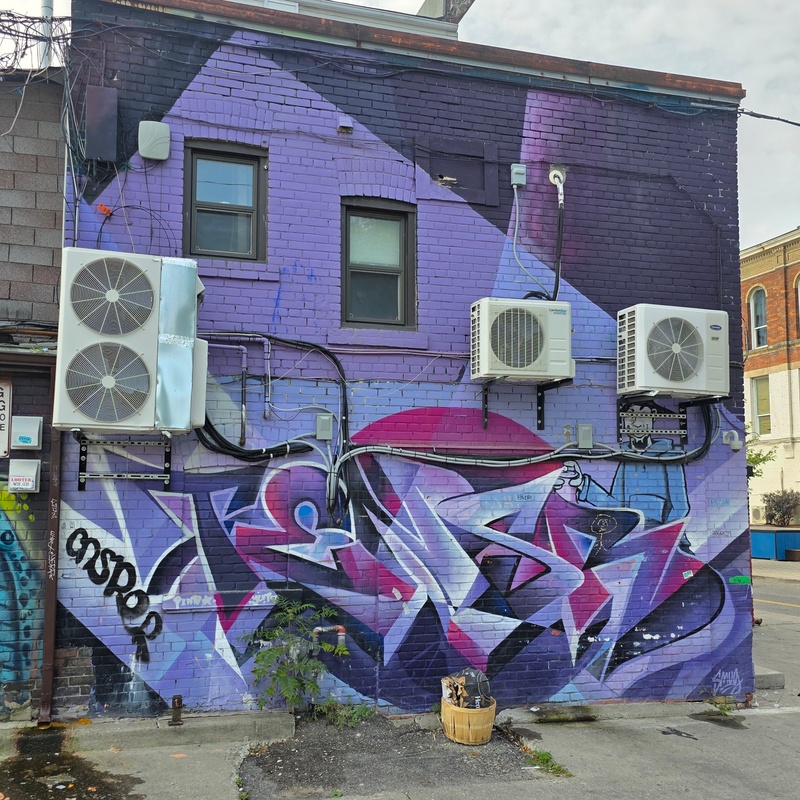 mural in Toronto by artist unknown.