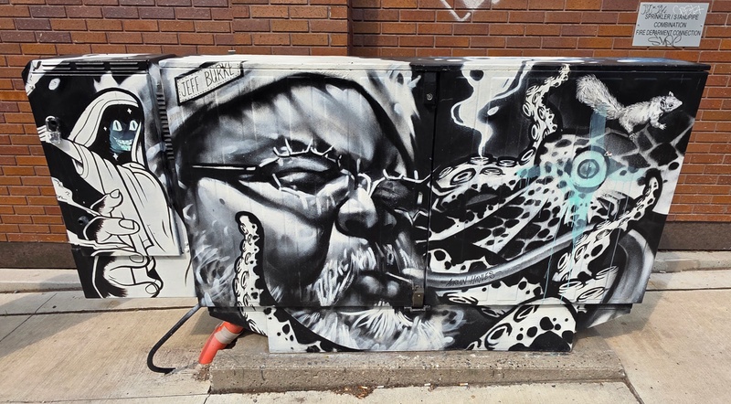 mural in Toronto by artist unknown.