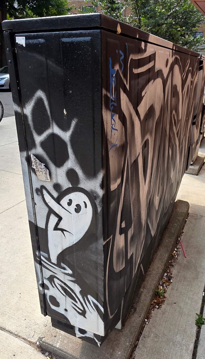 mural in Toronto by artist unknown.