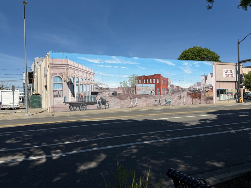 mural in Manteca by artist unknown.