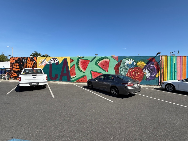 mural in Manteca by artist unknown.