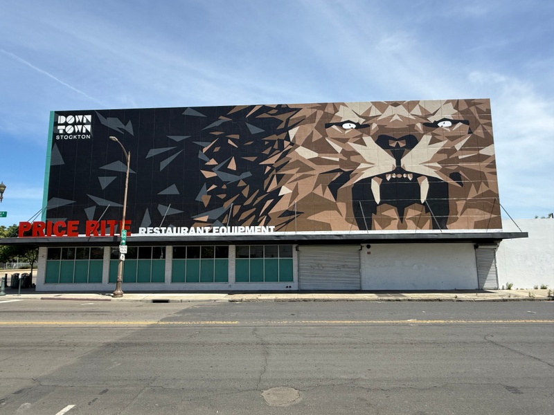 mural in Stockton by artist unknown.