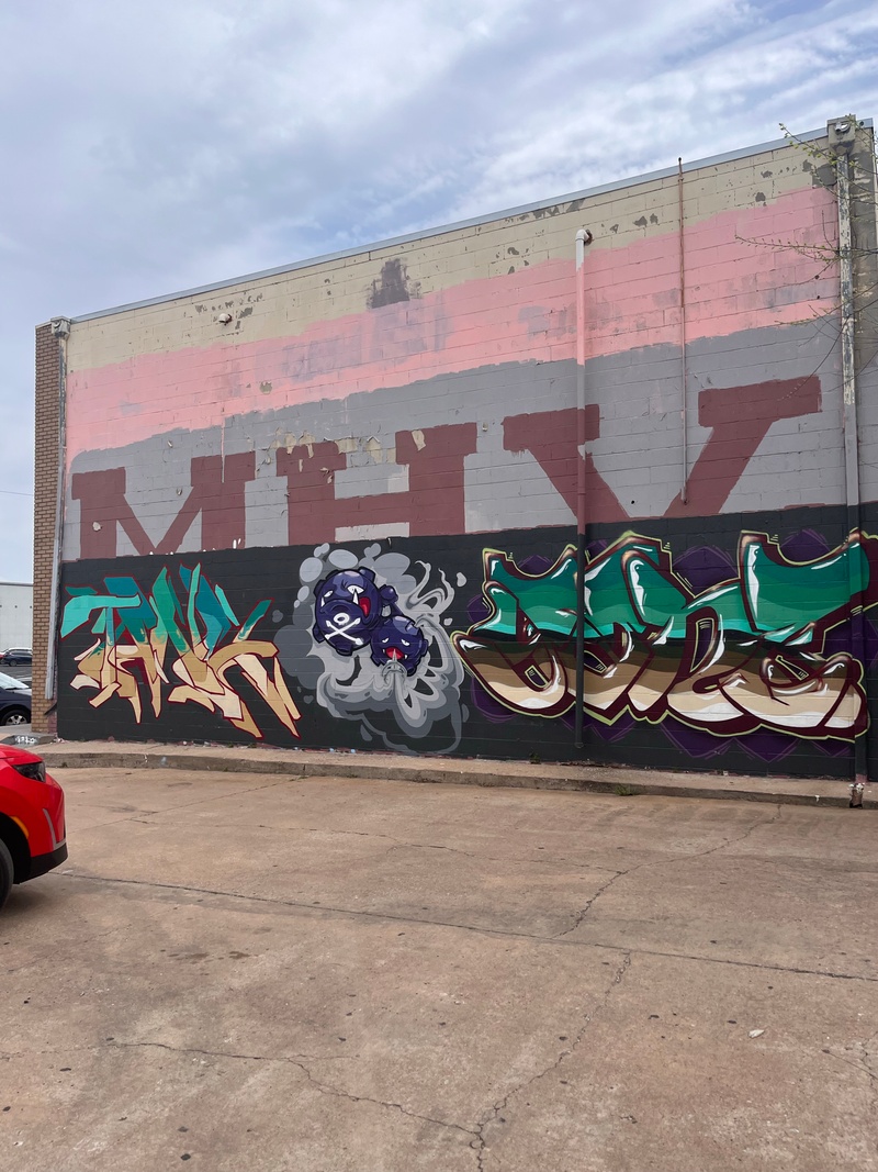 mural in  by artist unknown.