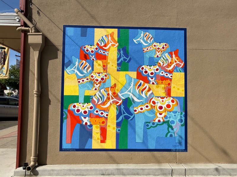 mural in Kingsburg by artist unknown.