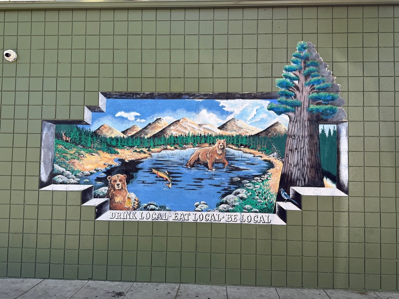 mural in Fresno by artist unknown.