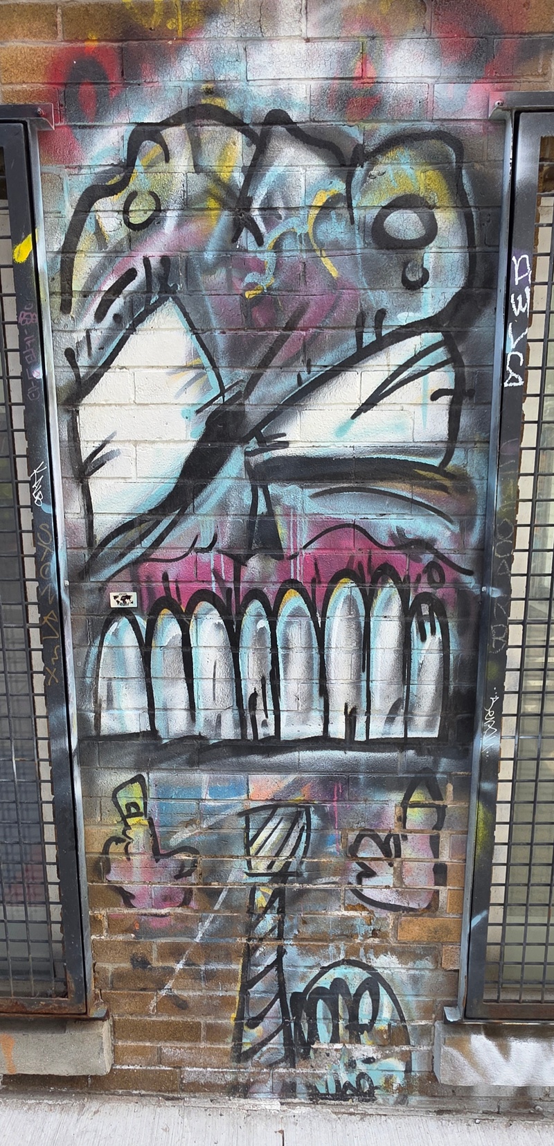 mural in Toronto by artist unknown.