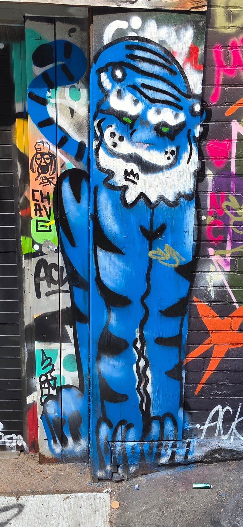mural in Toronto by artist unknown.