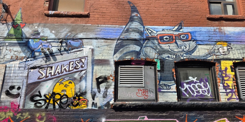 mural in Toronto by artist unknown.