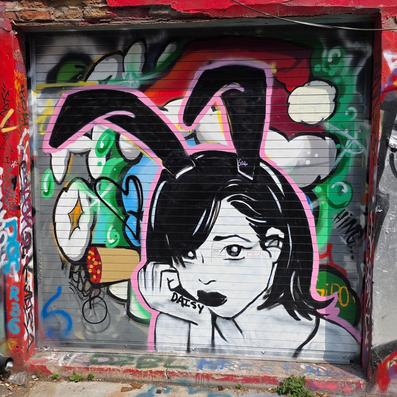 mural in Toronto by artist unknown.