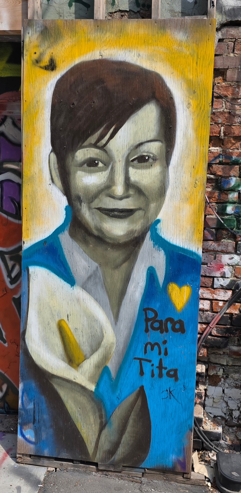 mural in Toronto by artist unknown.