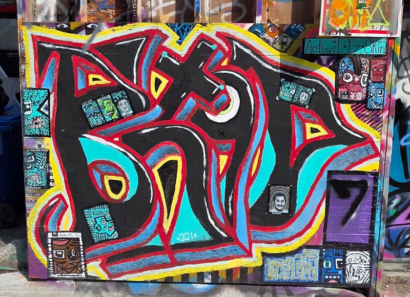 mural in Toronto by artist unknown.