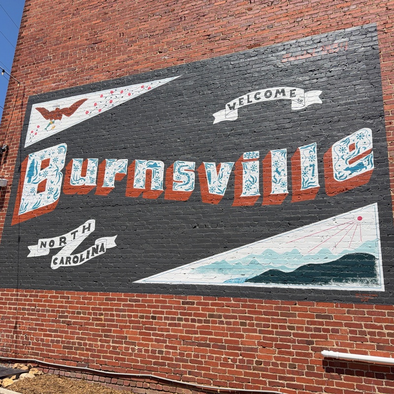 mural in Burnsville by artist unknown.