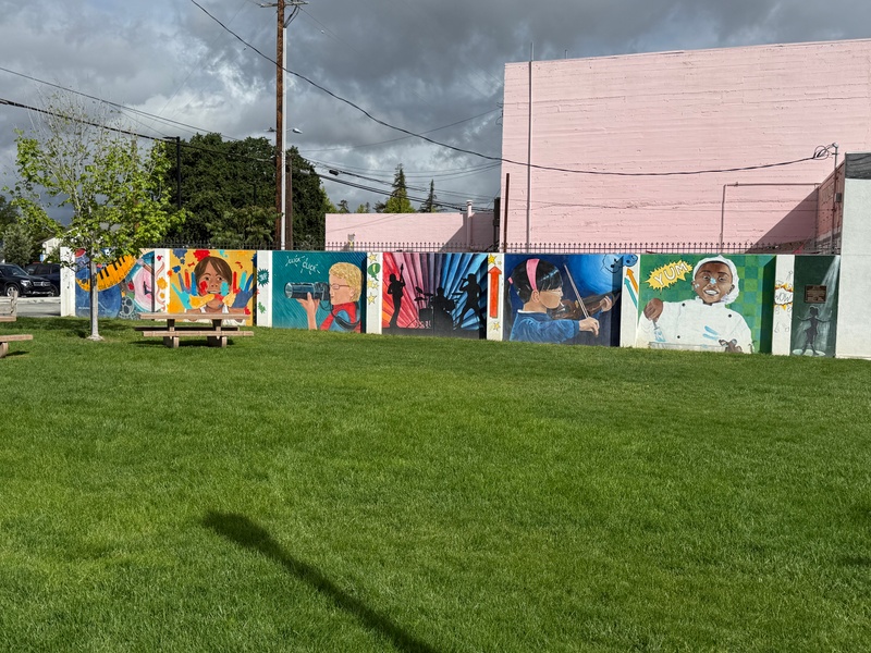 mural in Gilroy by artist unknown.