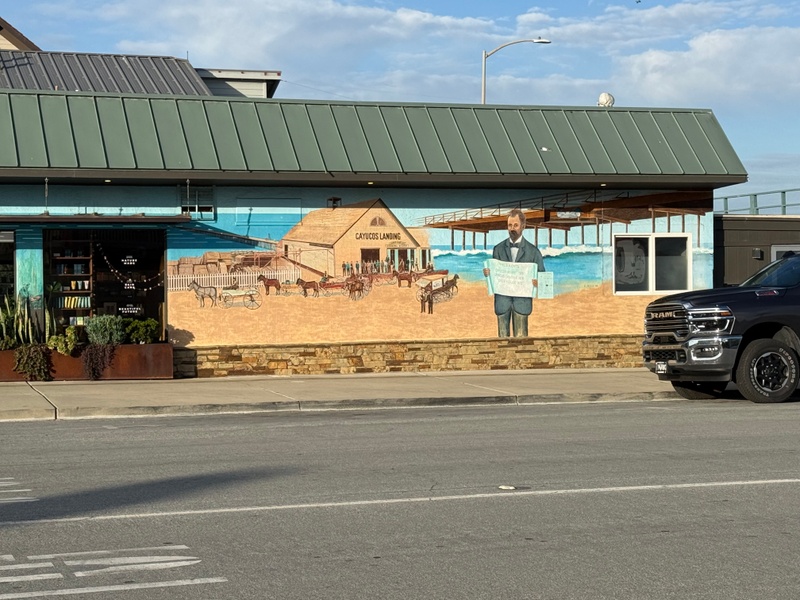 mural in Cayucos by artist unknown.