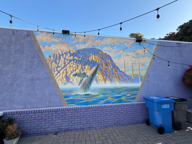 mural in Morro Bay by artist unknown.