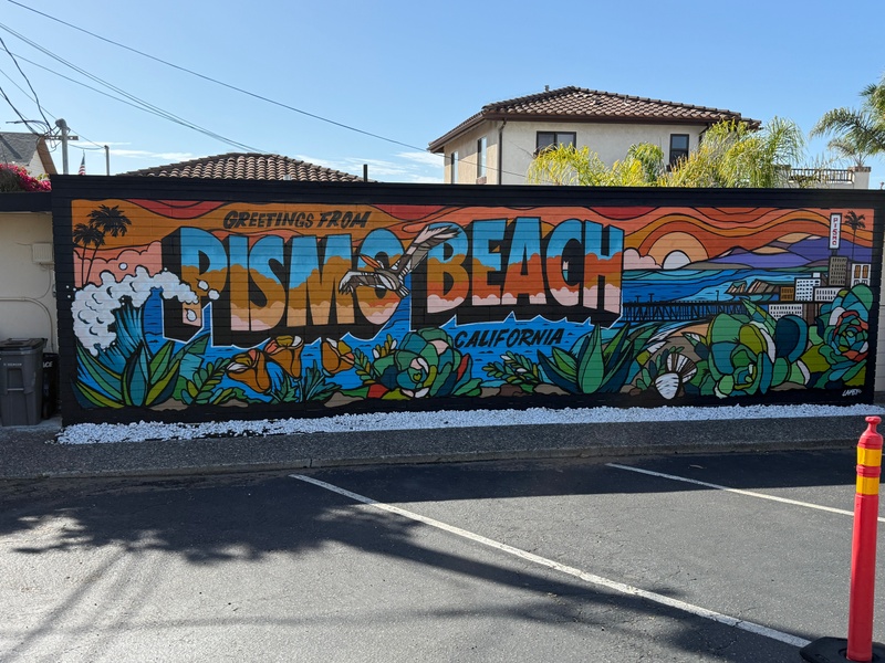 mural in Pismo Beach by artist unknown.