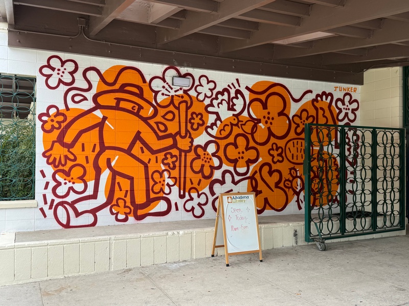 mural in Altadena by artist unknown.