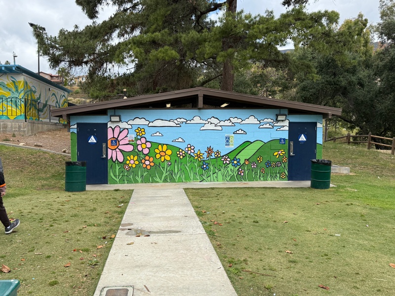 mural in Altadena by artist unknown.