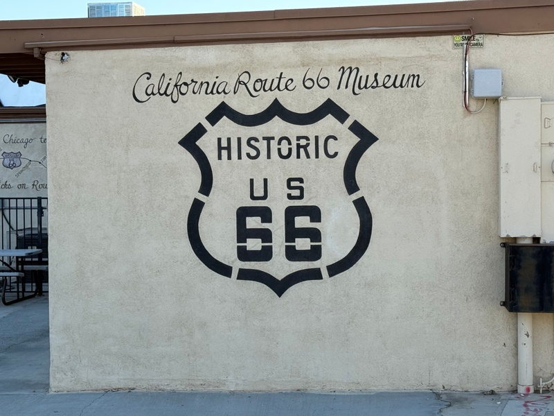 mural in Victorville by artist unknown.