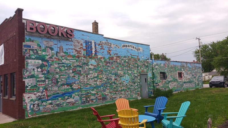 mural in Fort Wayne by artist Julia Meek.