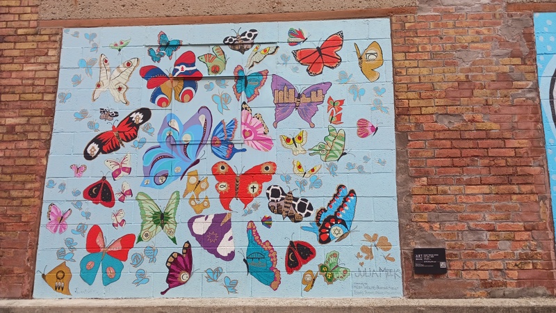 mural in Fort Wayne by artist Julia Meek.