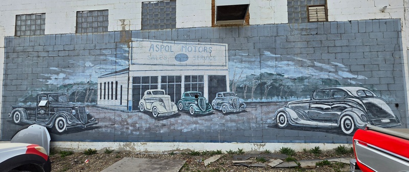 mural in Dawson Creek by artist unknown.