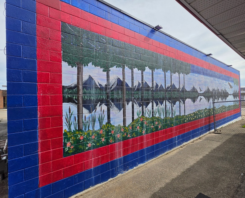 mural in  by artist unknown.