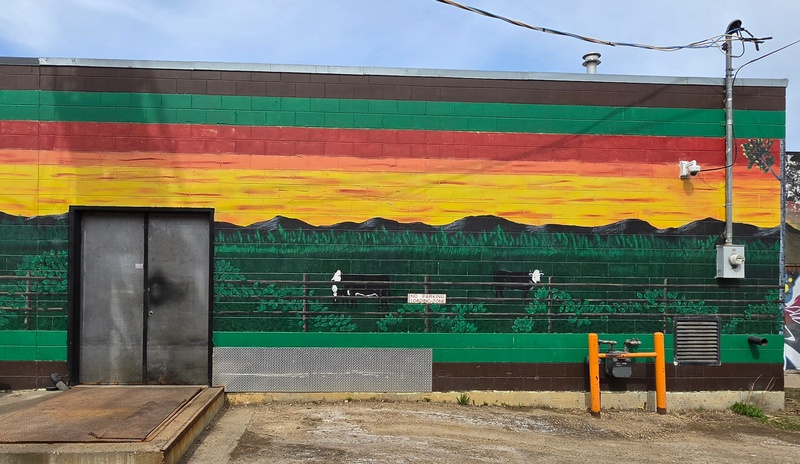 mural in  by artist unknown.